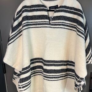 Women’s Zara Poncho- NEW